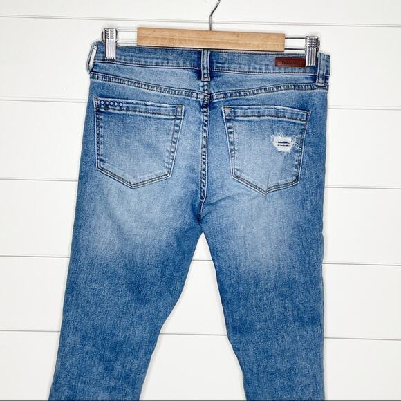 Blank NYC The Reade Crop Distressed Frayed Skinny Jeans Medium Wash Size 27 - Picture 8 of 10